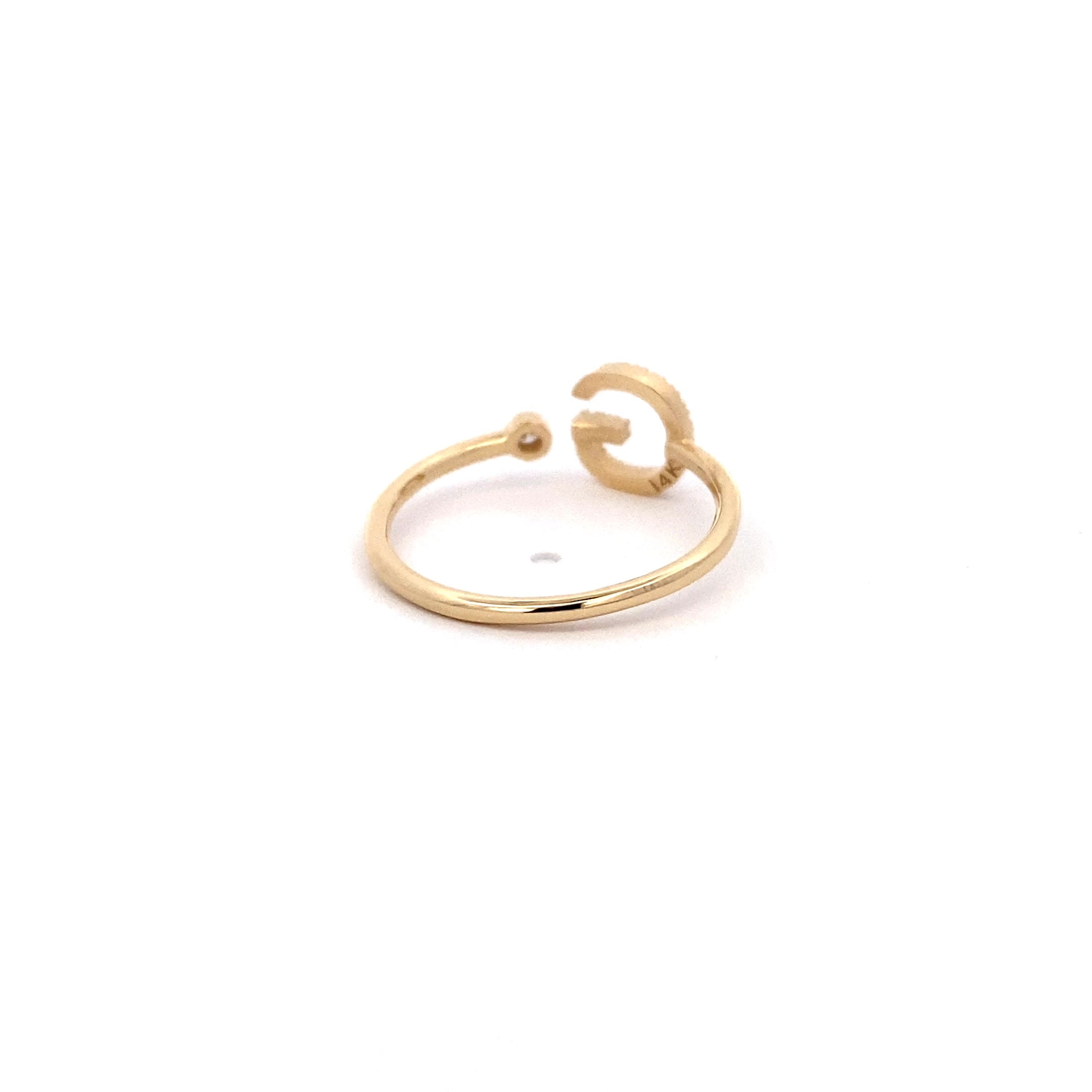 14K Gold Diamond Initial Ring G(0.10ct) - dagatchi.com