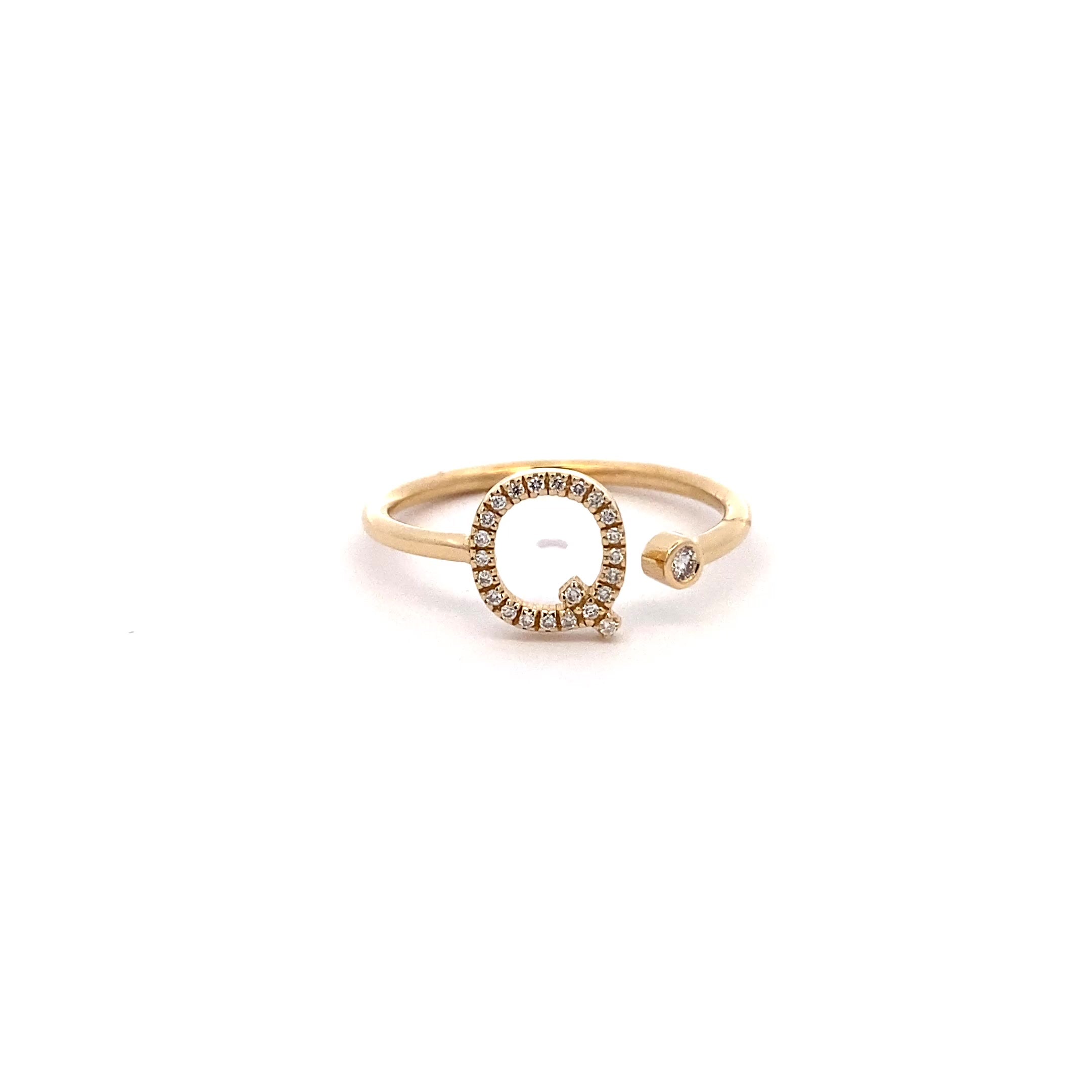 14K Gold Diamond Initial Ring Q(0.11ct) - dagatchi.com