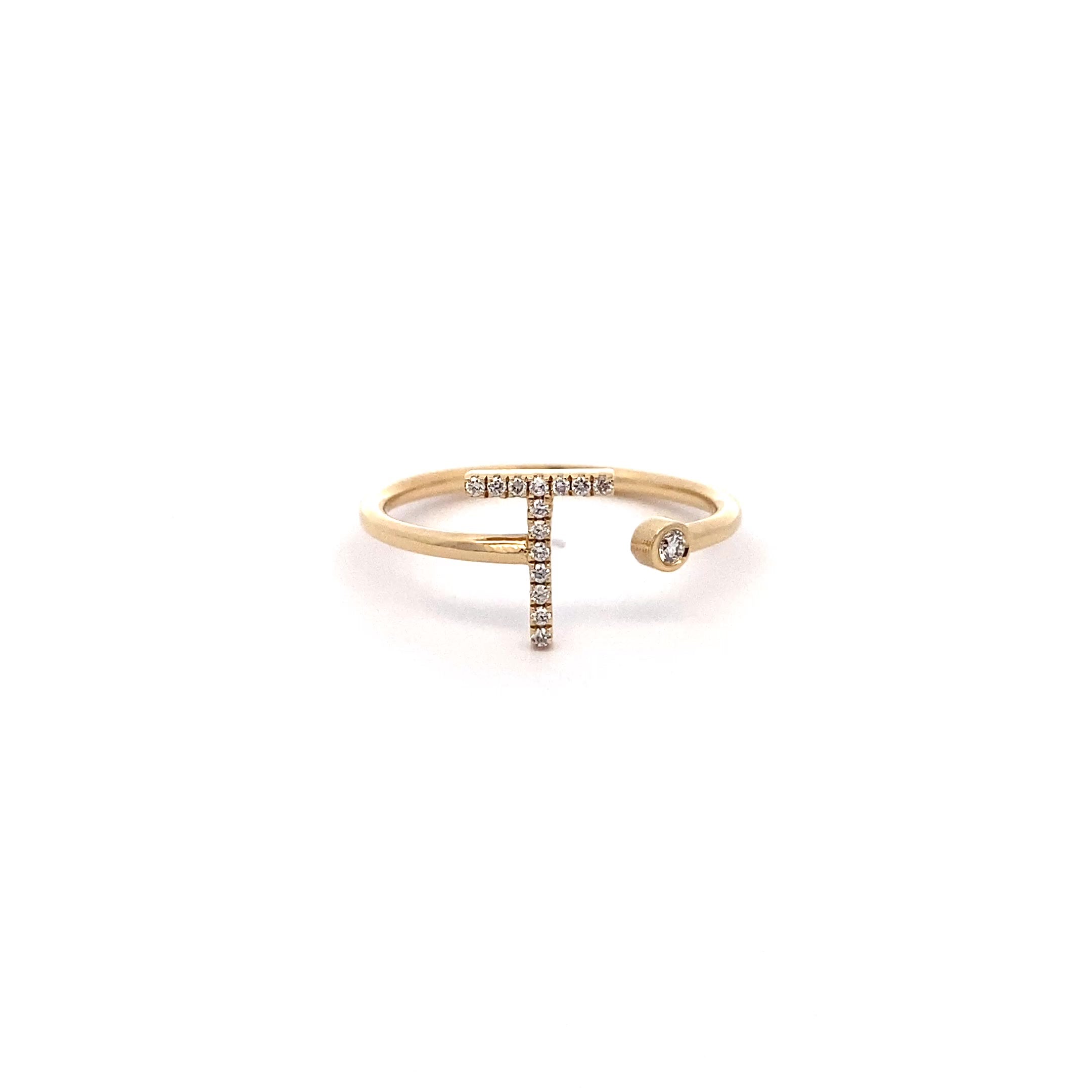14K Gold Diamond Initial Ring T(0.07ct) - dagatchi.com