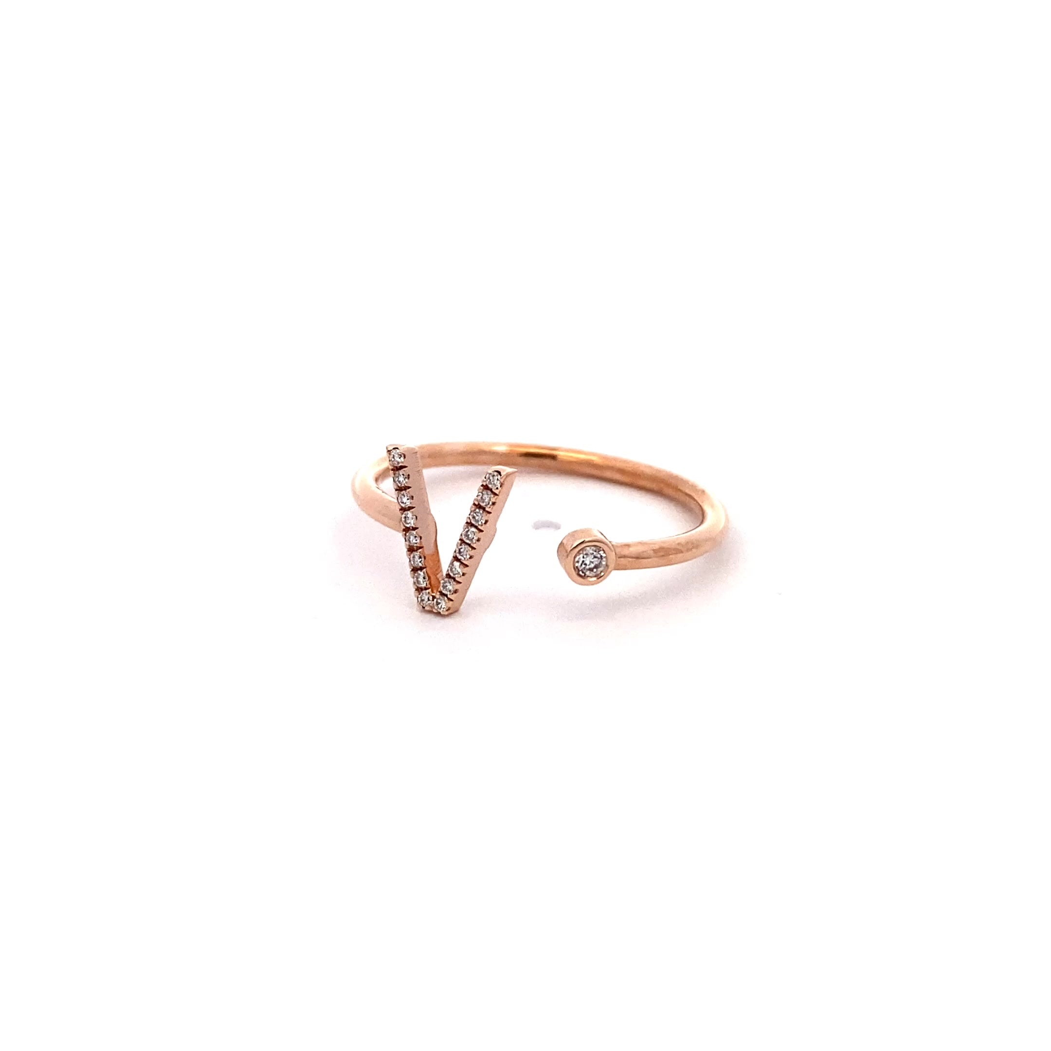 14K Gold Diamond Initial Ring V(0.08ct) - dagatchi.com