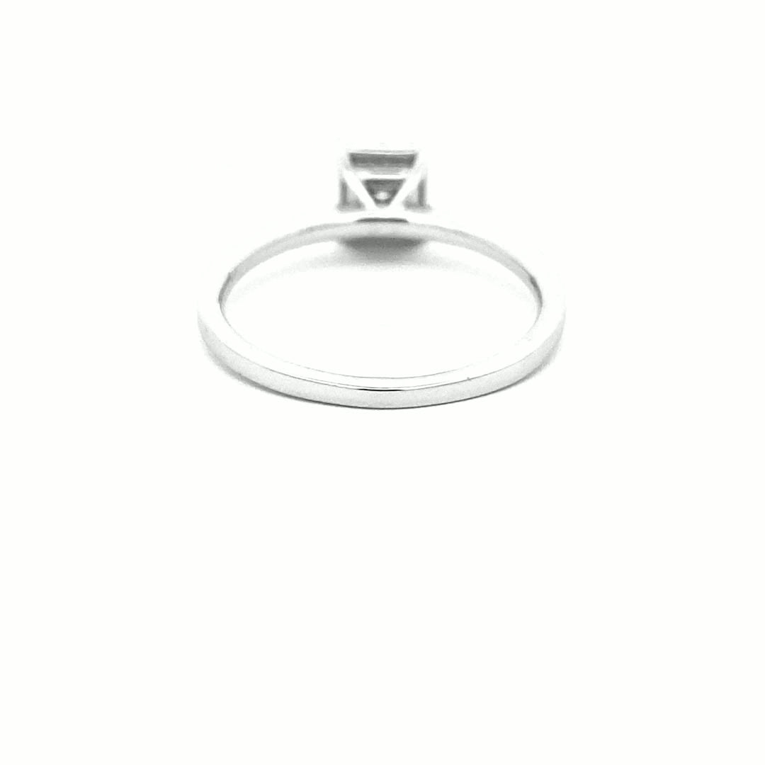 14K White Gold Diamond Square Cluster Solitaire Ring(0.28ct) - dagatchi.com